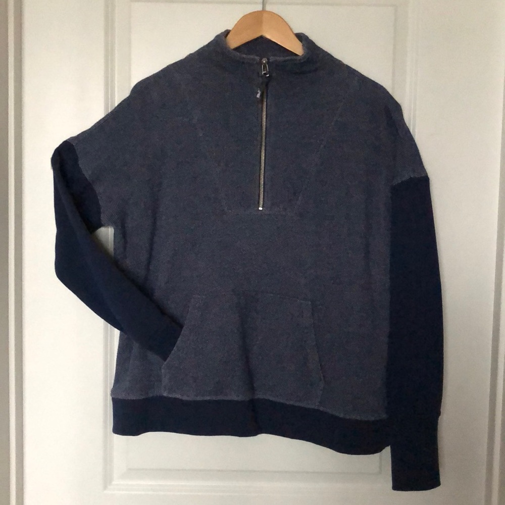 **SOLD***Women’s Vineyard Vines 1/4 zip pullover